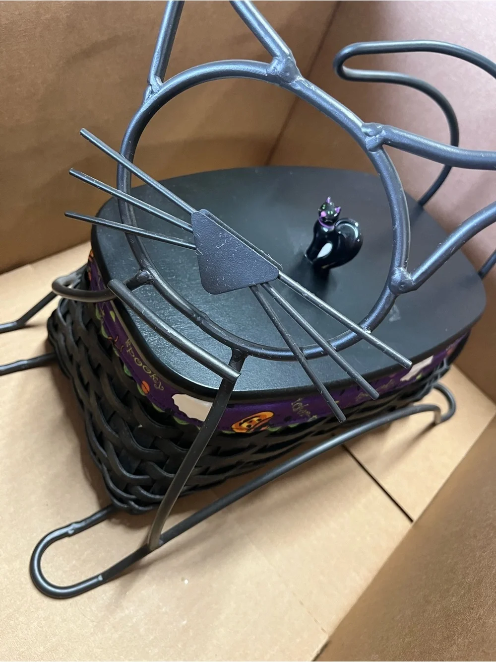 2009 Longaberger Black Cat Wrought Iron Basket Holder Set Halloween Candy Bowl